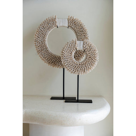 The Papua Shell Disc on Stand - White - S