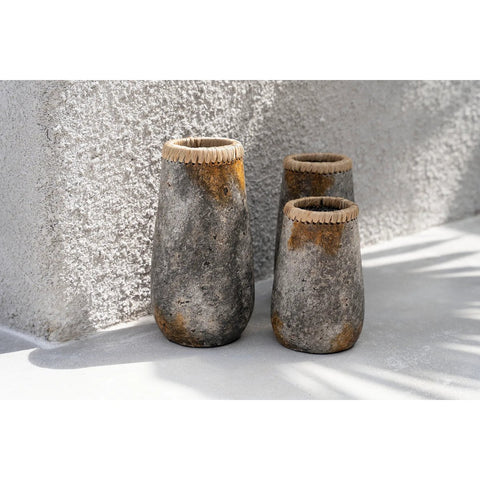 The Sneaky Vase - Antique Grey - M