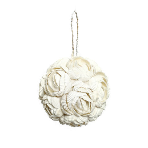 A decorative hanging ornament crafted by Balinese craftsmen, featuring rose-shaped shell balls arranged in a spherical form resembling flowers. Suspended by a thin cord against a plain white background, this piece adds an artistic touch to any bohemian interior.