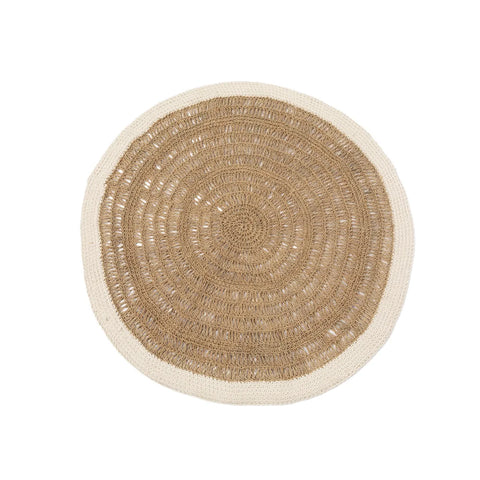 A round, woven placemat made of natural fibers, featuring a textured pattern with a blend of light brown and cream colors, perfect for adding a touch of home decor elegance.