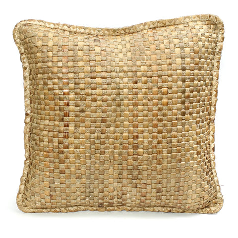 This square throw pillow exudes a boho vibe with its intricate, hyacinth handwoven texture in shades of gold and beige. The luxurious pattern adds depth to your soft furnishings collection.